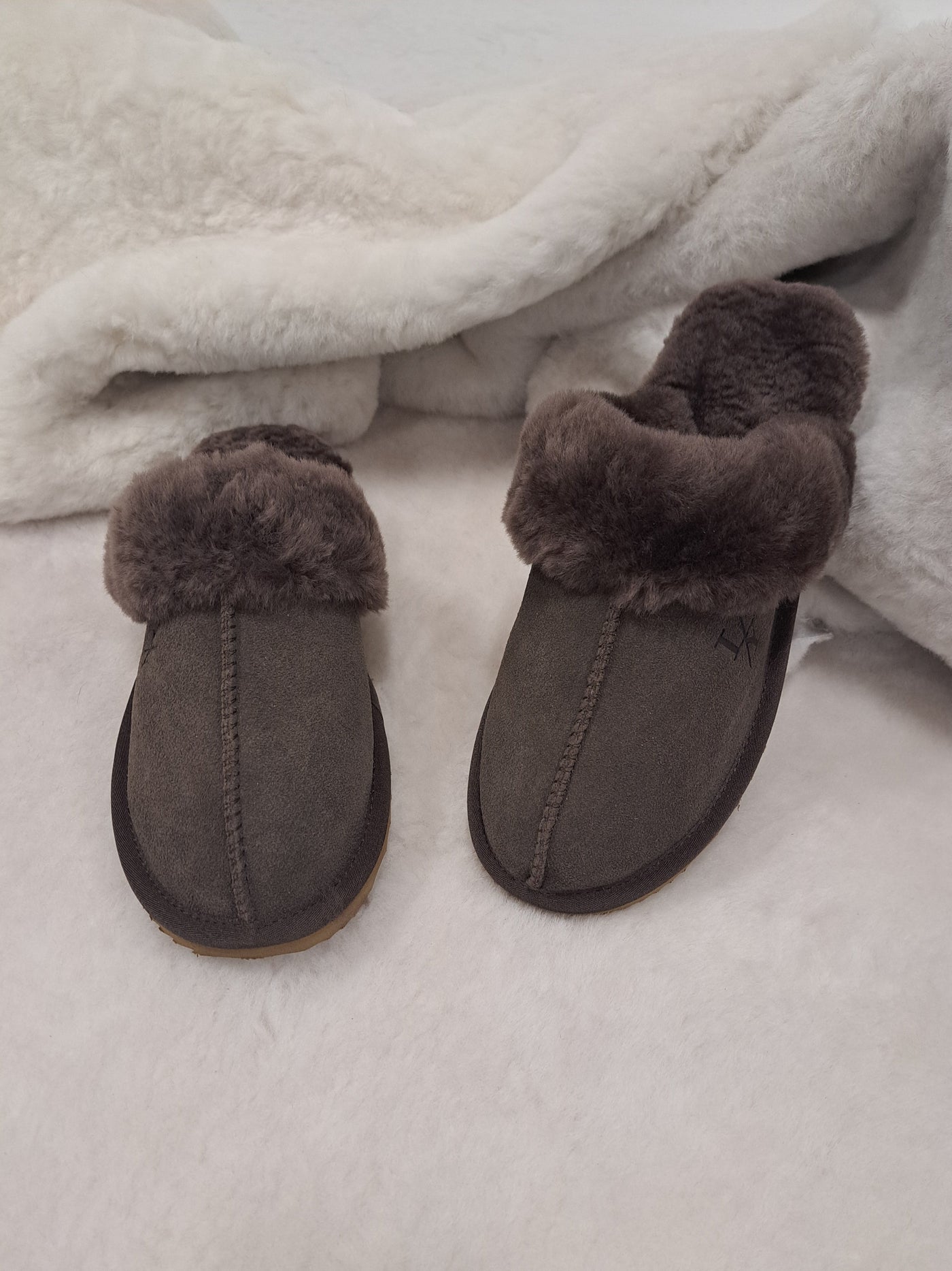 LV1 Slippers - Suede Lamb - Accesories - Dark Brown