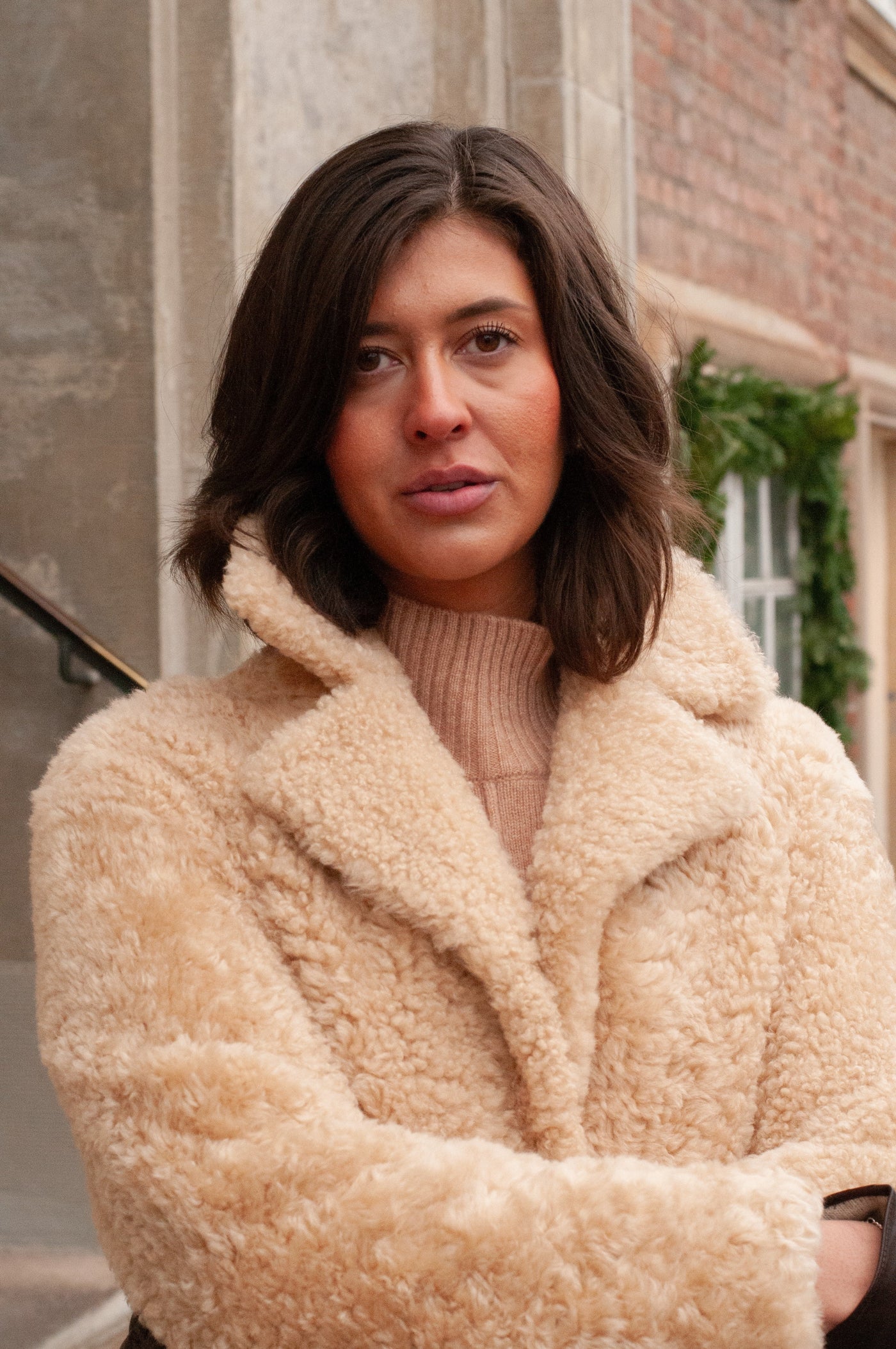 Izia, 105 cm. - Collar - La Coon Lamb - Women - Light Camel
