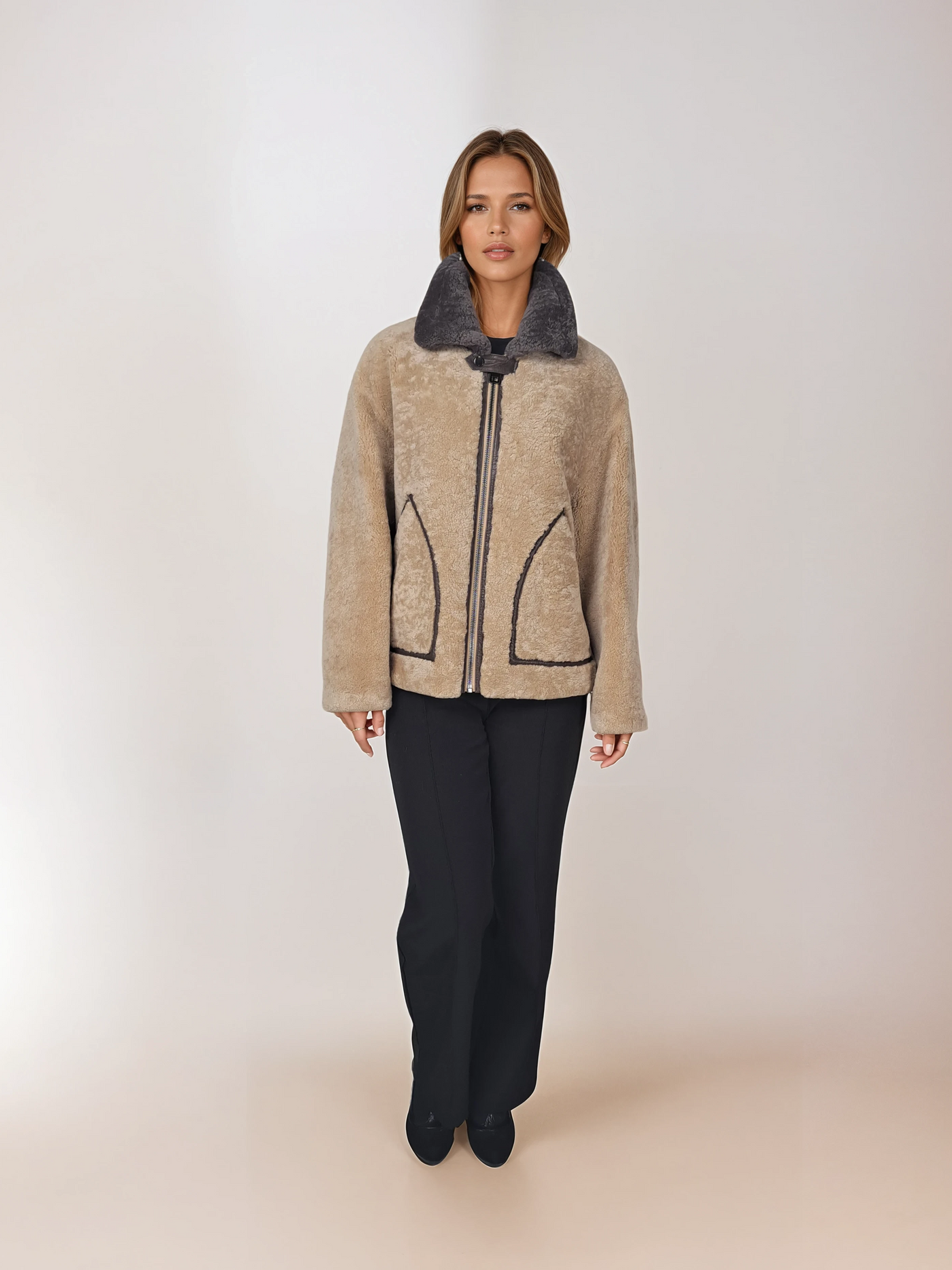 Illulu, 63 cm. - Collar - Curly Lamb - Women - Light Camel & Taupe