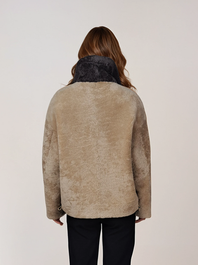 Illulu, 63 cm. - Collar - Curly Lamb - Women - Light Camel & Taupe