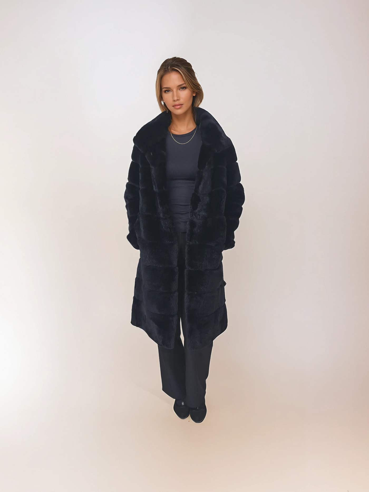 Petrovski, 100 cm. - Collar - Rex - Women - Black