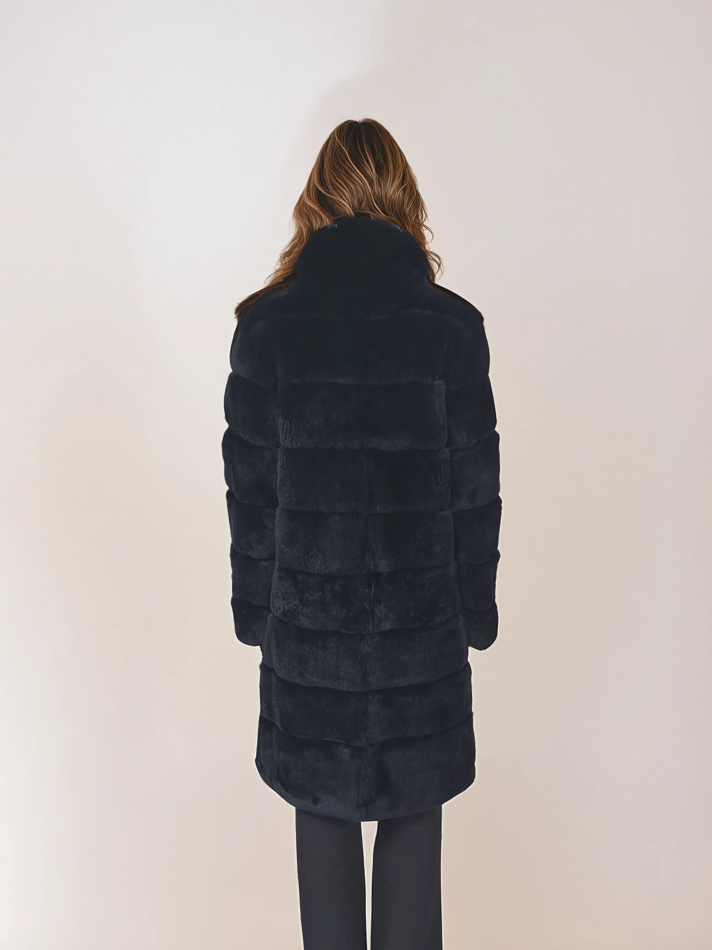 Petrovski, 100 cm. - Collar - Rex - Women - Black