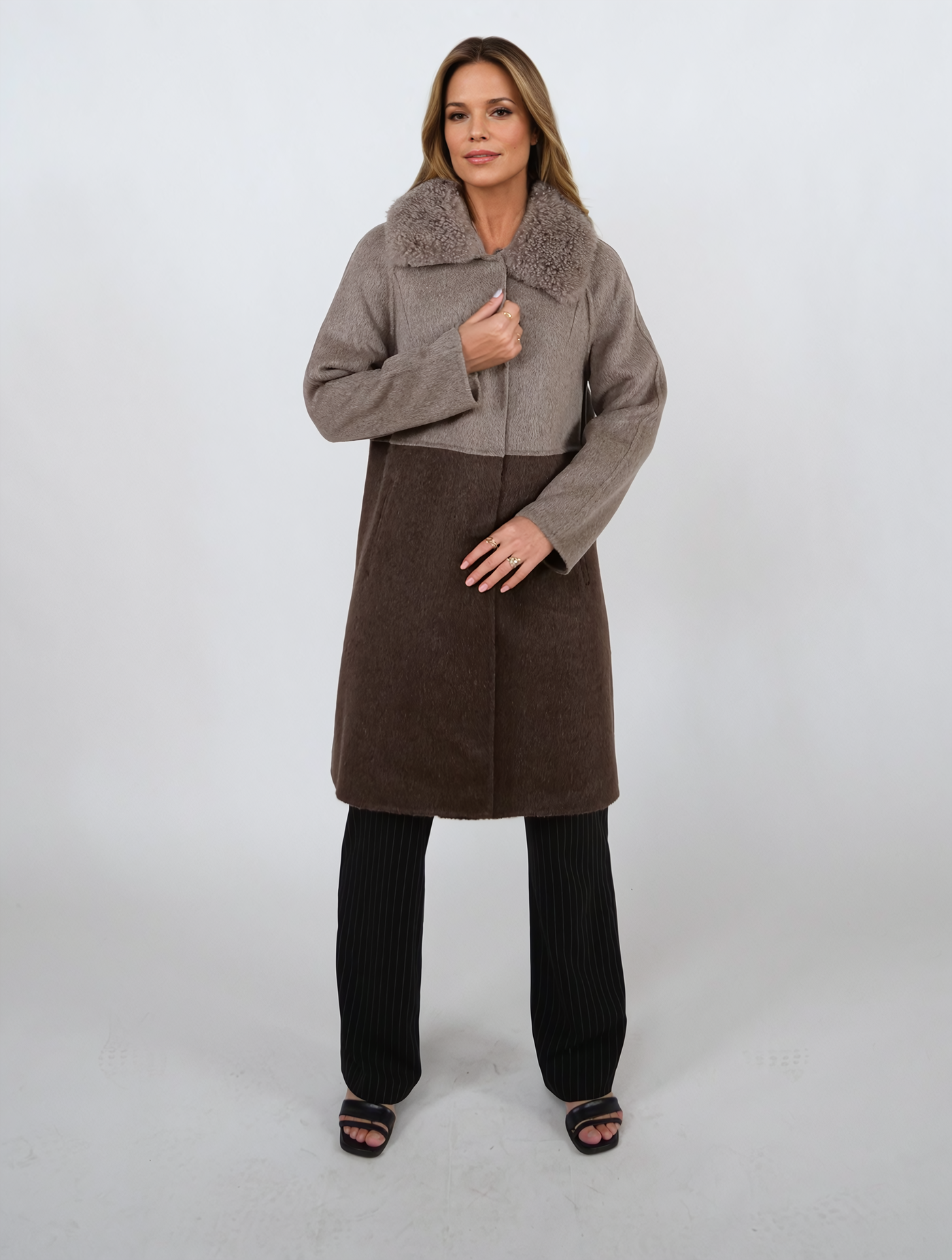 Italia, 95 cm. - Collar - 100% Wool - Women - Taupe & Dark Brown