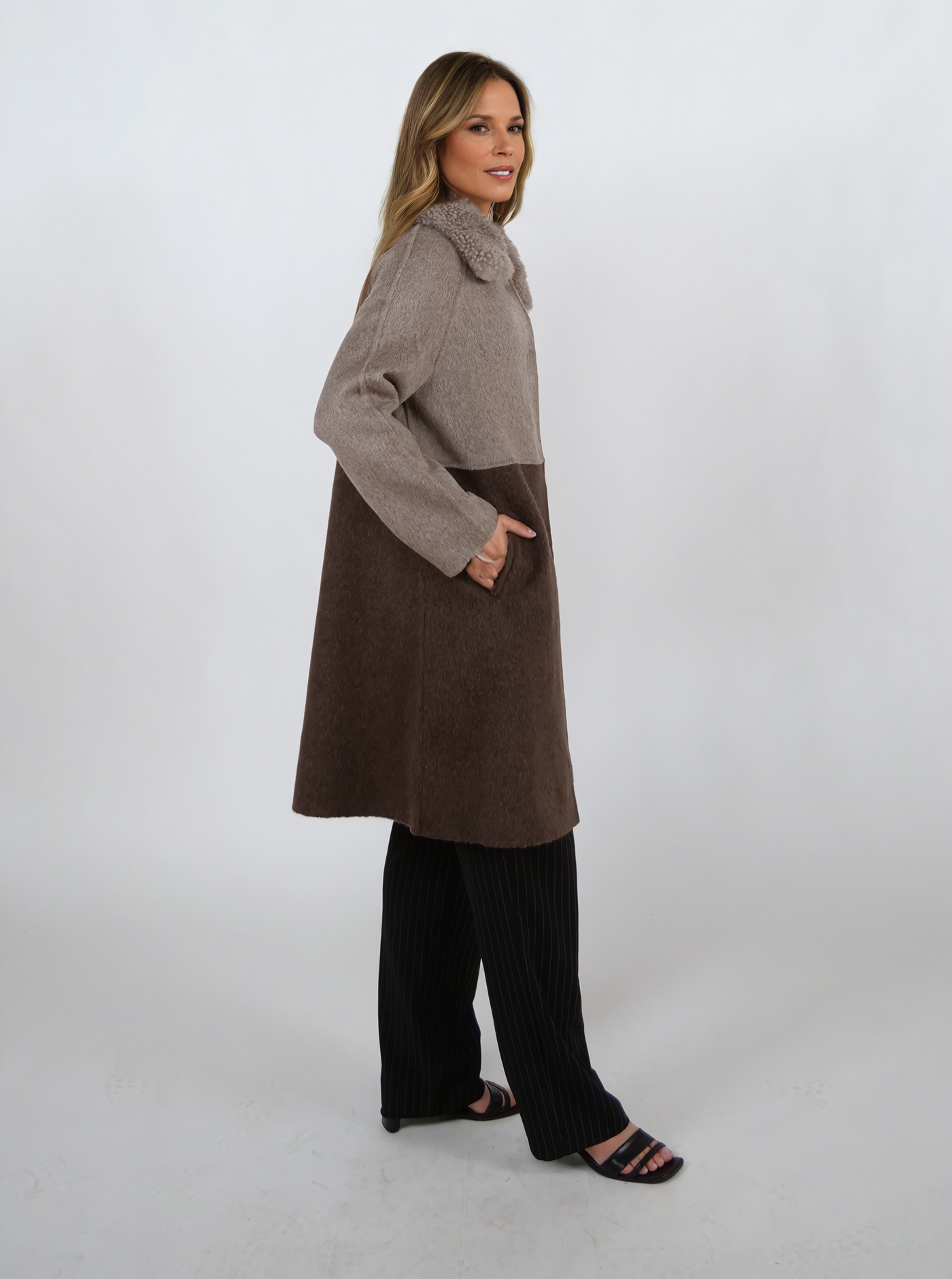 Italia, 95 cm. - Collar - 100% Wool - Women - Taupe & Dark Brown