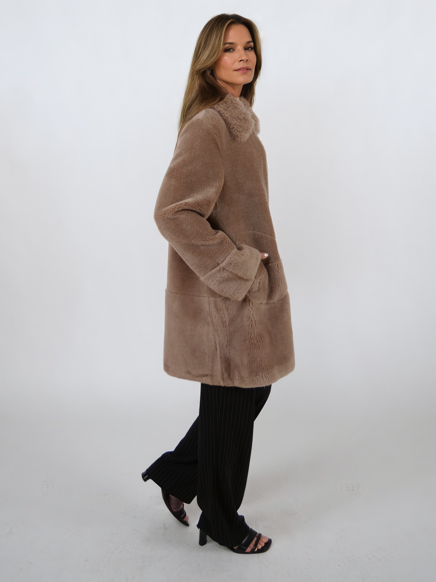 Ivicia, 85 cm. - Collar - Air Wool - Women - Chestnut