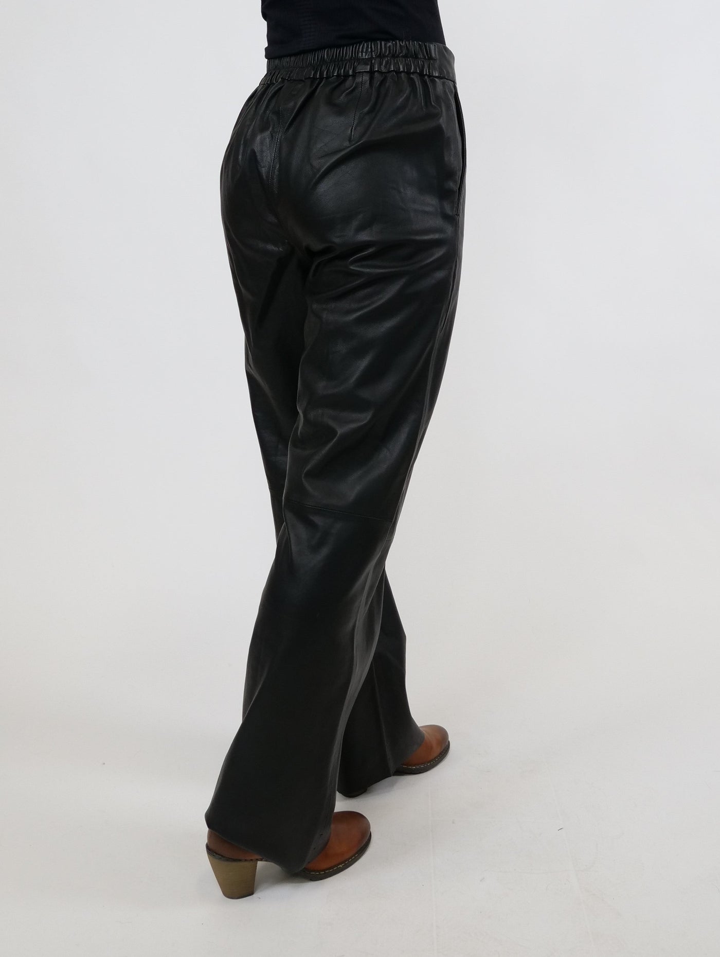 PS-68  Trousers - Lamb Leather - Women - Black