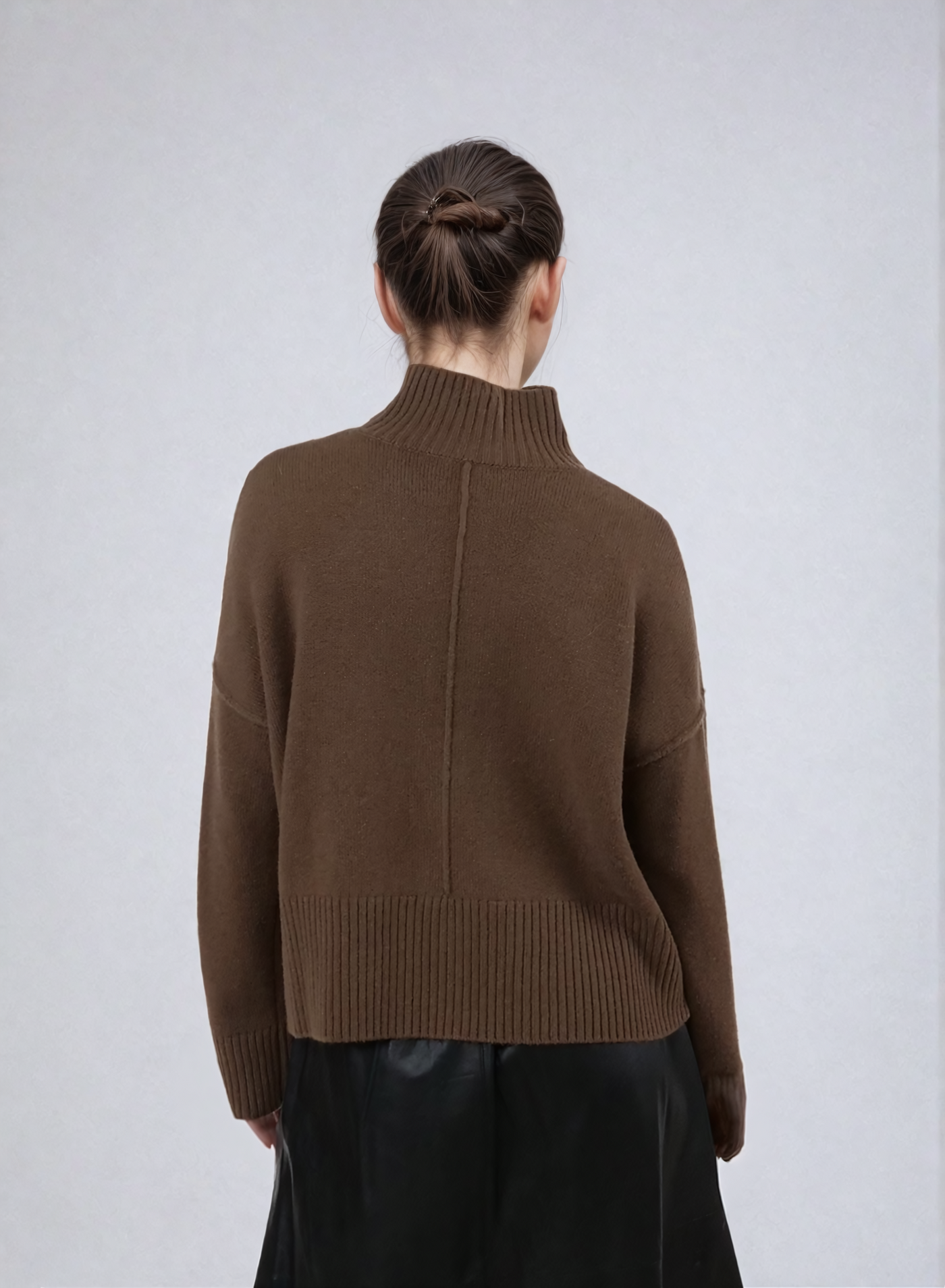 SY-23080 Sweater - 100% Cashmere - Accesories - Dark Brown