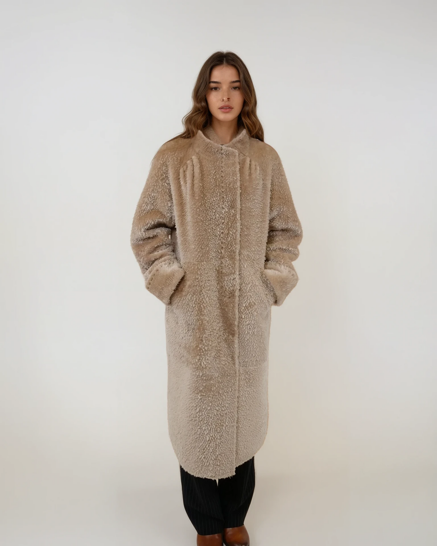 Issac, 110 cm. - Lamb Straight Hair - Women - Beige