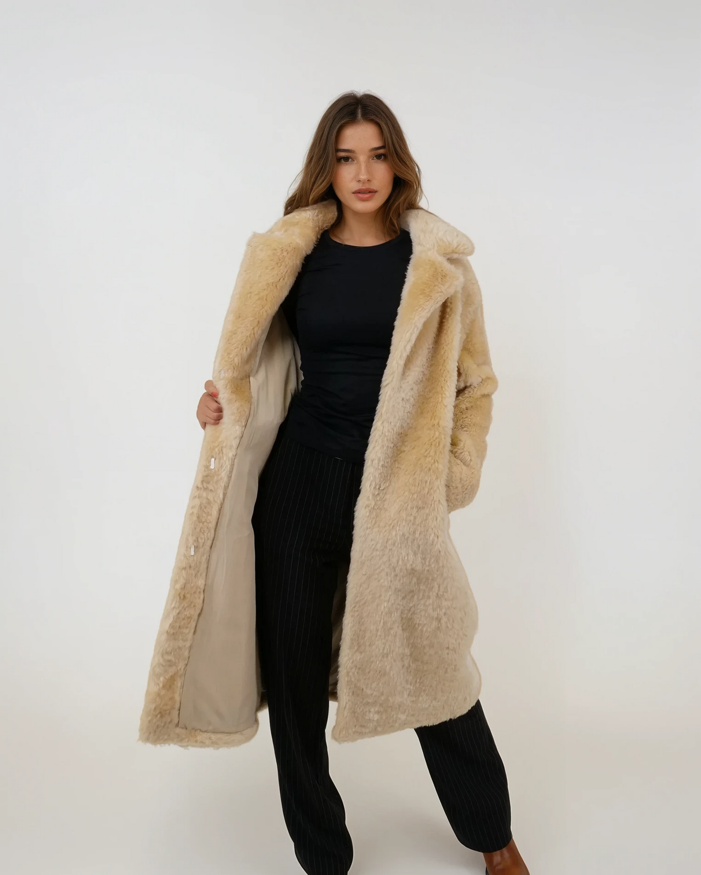 Izia, 105 cm. - Collar - La Coon Lamb - Women - Light Camel