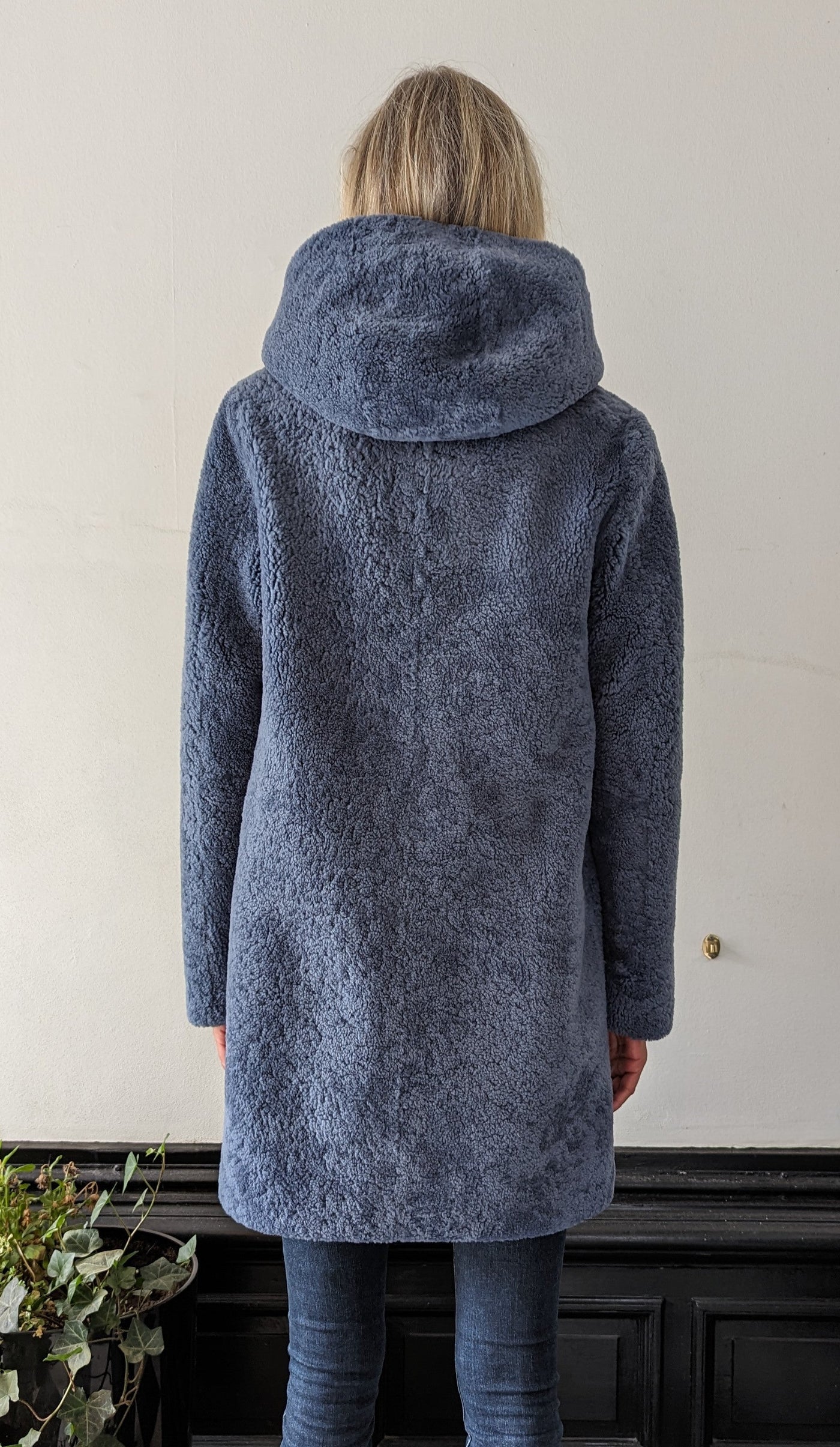 Delaney, 87 cm. - Hood - Curly Lamb - Women - Blue