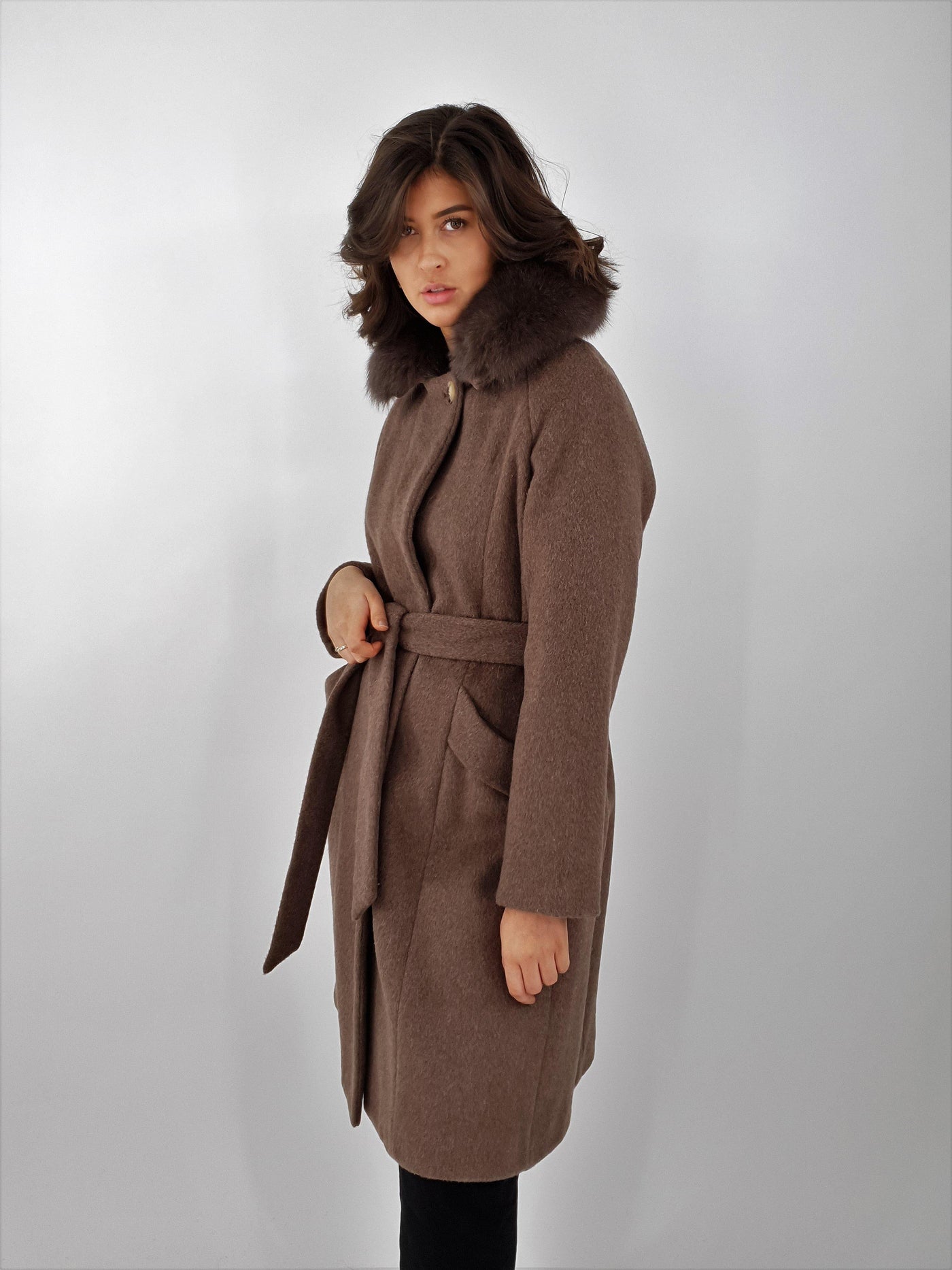 Deeba, 104 cm. - Wool - Women - Camel Brown - Wool - Women - Deeba, 104 cm. - Wool - Women - Camel Brown - Stampe Pels