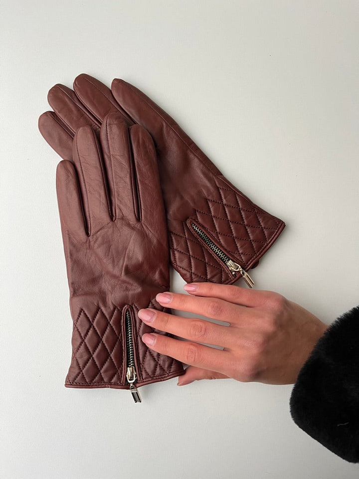 小物 soerte LAMB LEATHER MINIMAL GLOVES 69080p.jpg